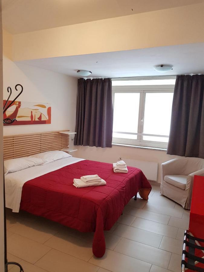 B&B Soriano44 Neapel Exterior foto