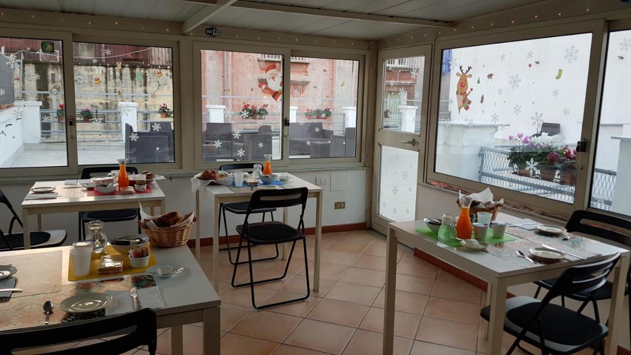 B&B Soriano44 Neapel Exterior foto
