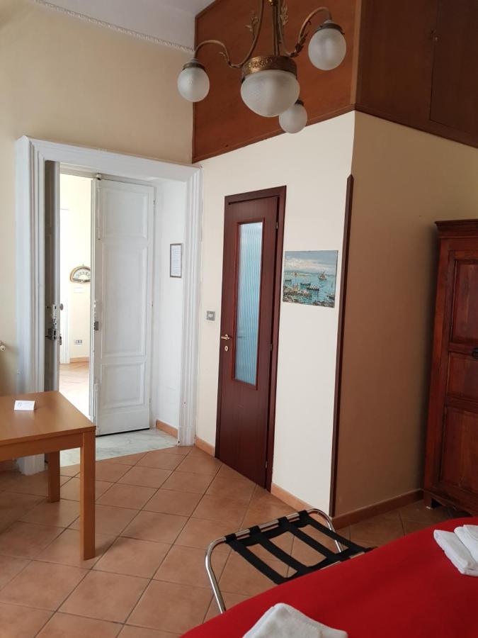 B&B Soriano44 Neapel Exterior foto