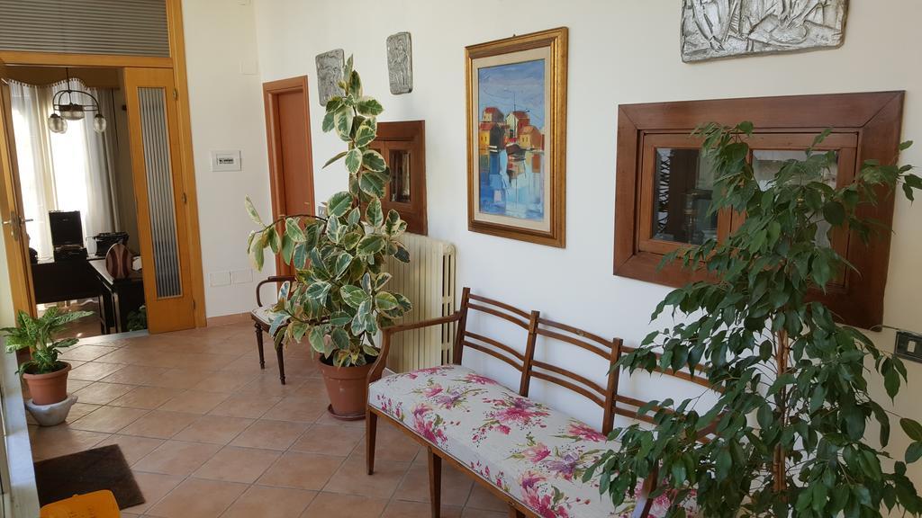 B&B Soriano44 Neapel Exterior foto