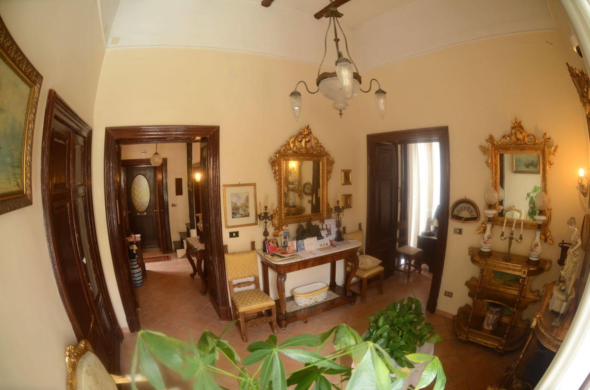 B&B Soriano44 Neapel Exterior foto