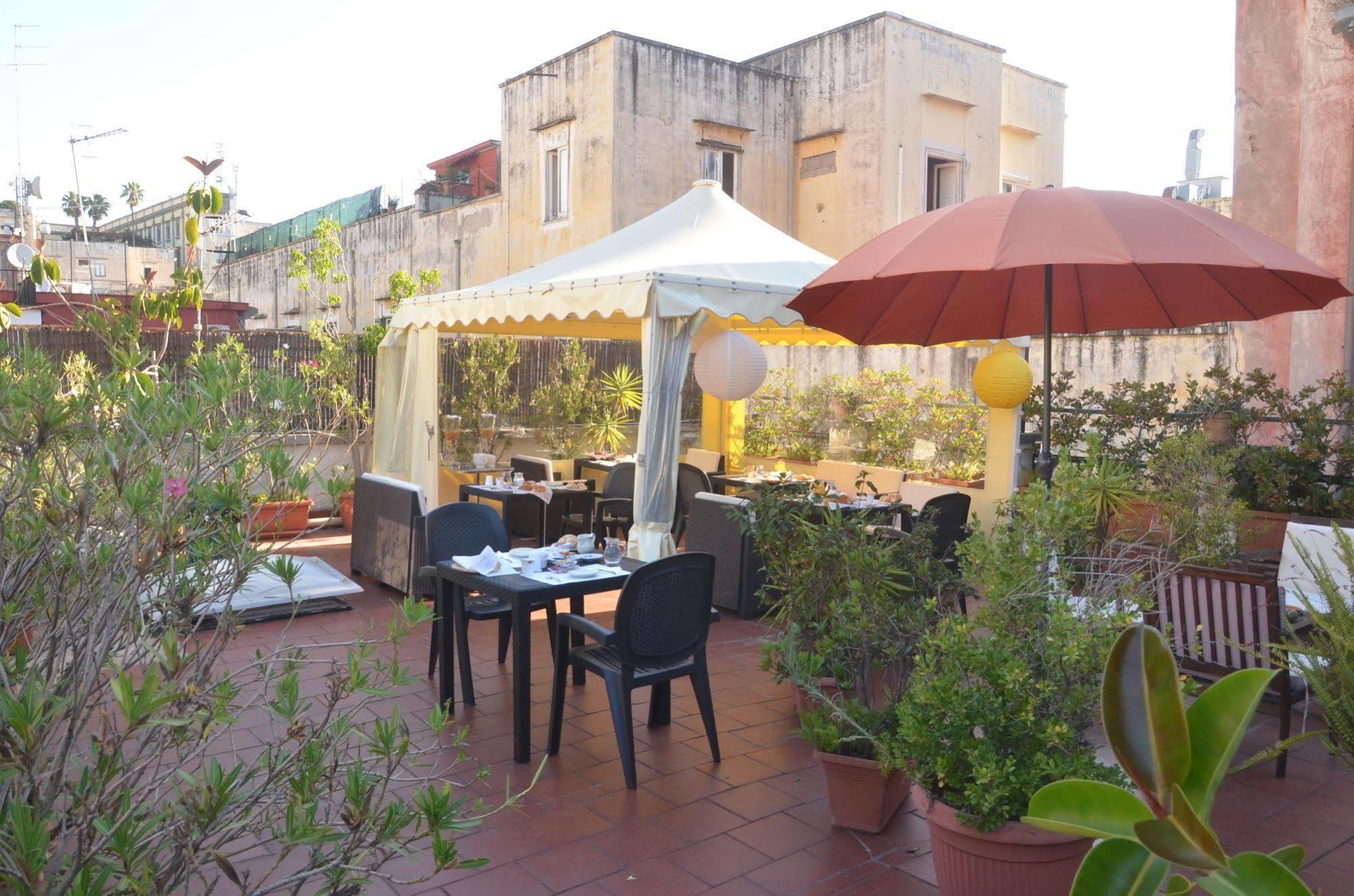 B&B Soriano44 Neapel Exterior foto